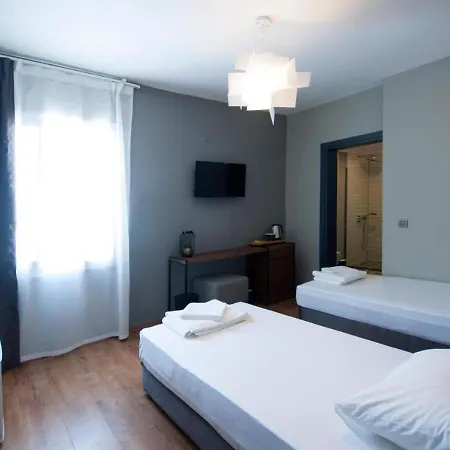 Hotel Pudraa 5*